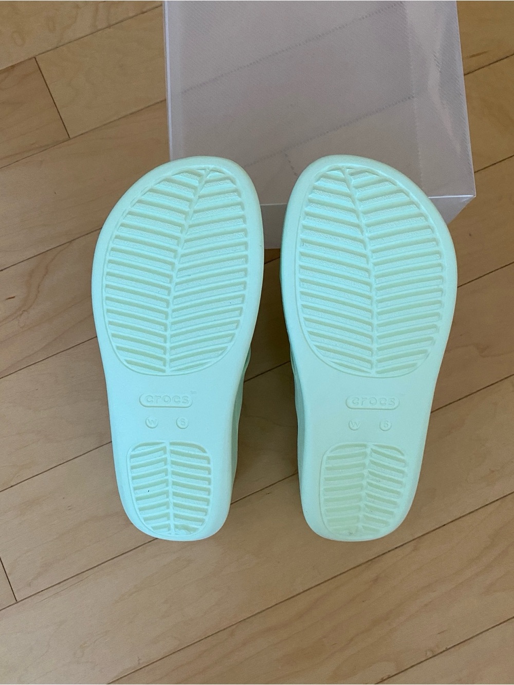 CROCS Getaway Toe Loop Waterproof Platform Sandal Jade Tint - Picture 7 of 7